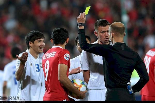 اعتراض پرسپولیس به ای اف سی: بازی ها را بدهید به داوران برتر اعتراض پرسپولیس به ای اف سی: بازی ها را بدهید به داوران برتر