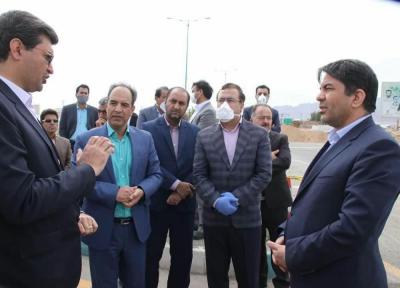 خبرنگاران استاندار از مبادی ورودی و خروجی شهر یزد بازدید کرد