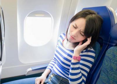 با گرفتگی گوش در هواپیما چه کنیم؟