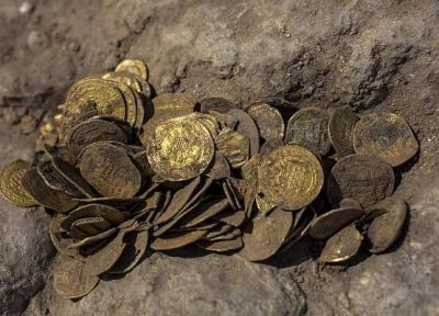 63 سکه ساسانی در ایوان کشف شد