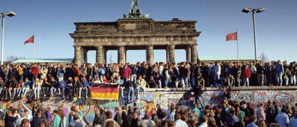 تور آلمان: فروپاشی دیوار برلین ، روایت تصویری