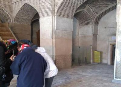 گردشگران در ایران سیم کارت و خدمات بانکی دریافت می نمایند