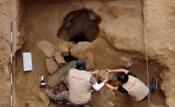 کشف مقبره باستانی زیر یک خانه
