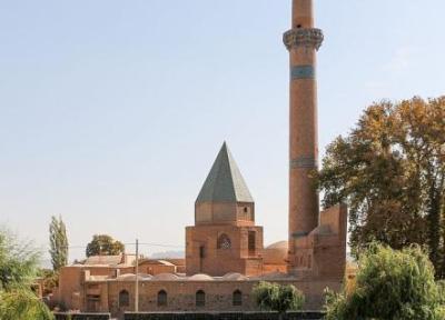 اتمام فاز دوم بازسازی مناره مسجد جامع نطنز