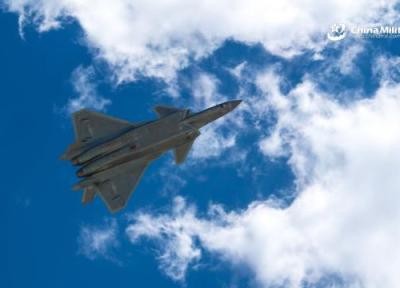 چین می گوید پیشرفته ترین جنگنده دنیا را ساخته است!